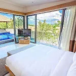 Casabay Luxury Pool Villas